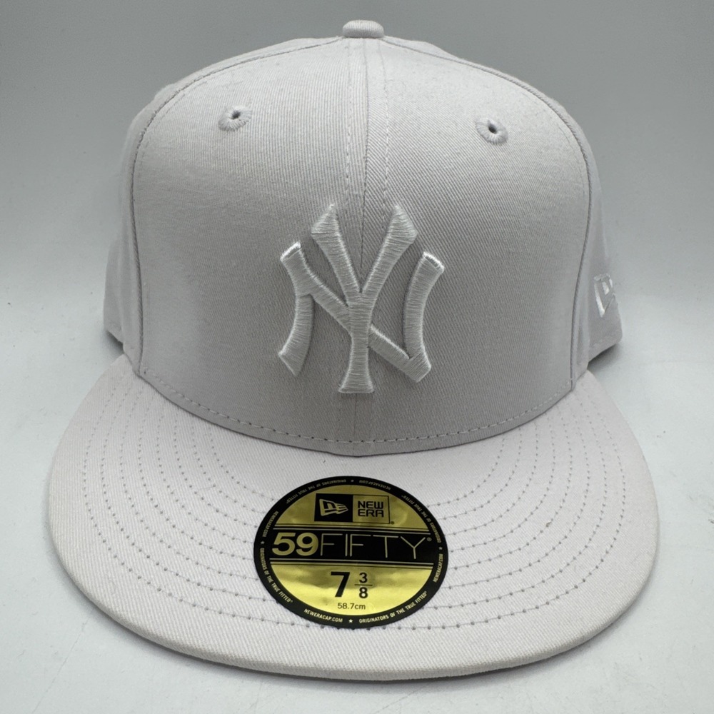 New Era New York Yankees White On White Primary Logo Basic 59FIFTY Fitted 7 3/8